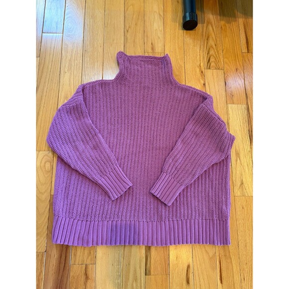 Aerie turtleneck small oversized - Picture 1 of 5